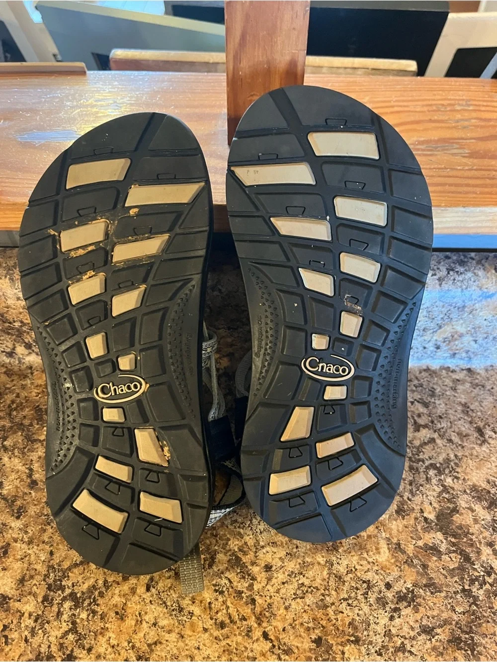 Chaco Kids Black Sandals with‎ Gray Straps